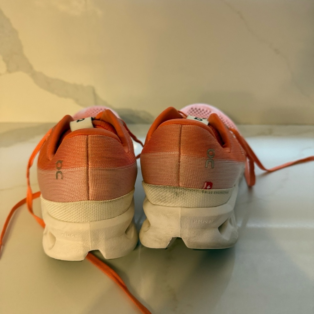 On Running Cloudsurfer Flame Orange Preowned runn… - image 3
